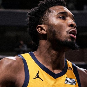 leyu.com-六连胜下起三分雨 爵士冲上西部第二紧逼湖人